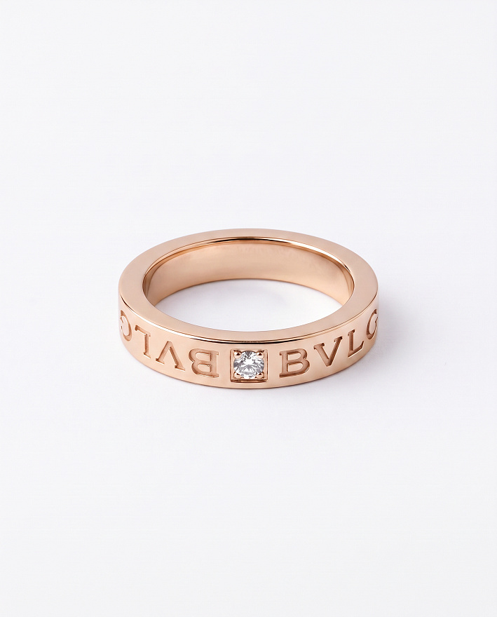 Кольцо Bvlgari B.Zero1 Essential из розового золота с природным бриллиантом размеры: 15(47), 16.5(52), 18(57)