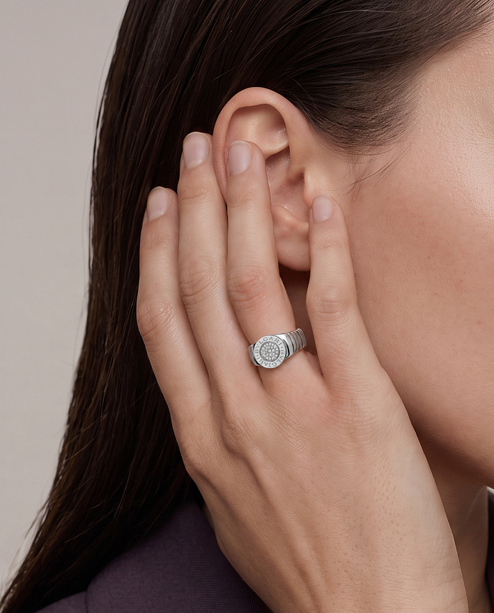 Кольцо Bvlgari Bvlgari из белого золота с природными бриллиантами 17.5(56) размер