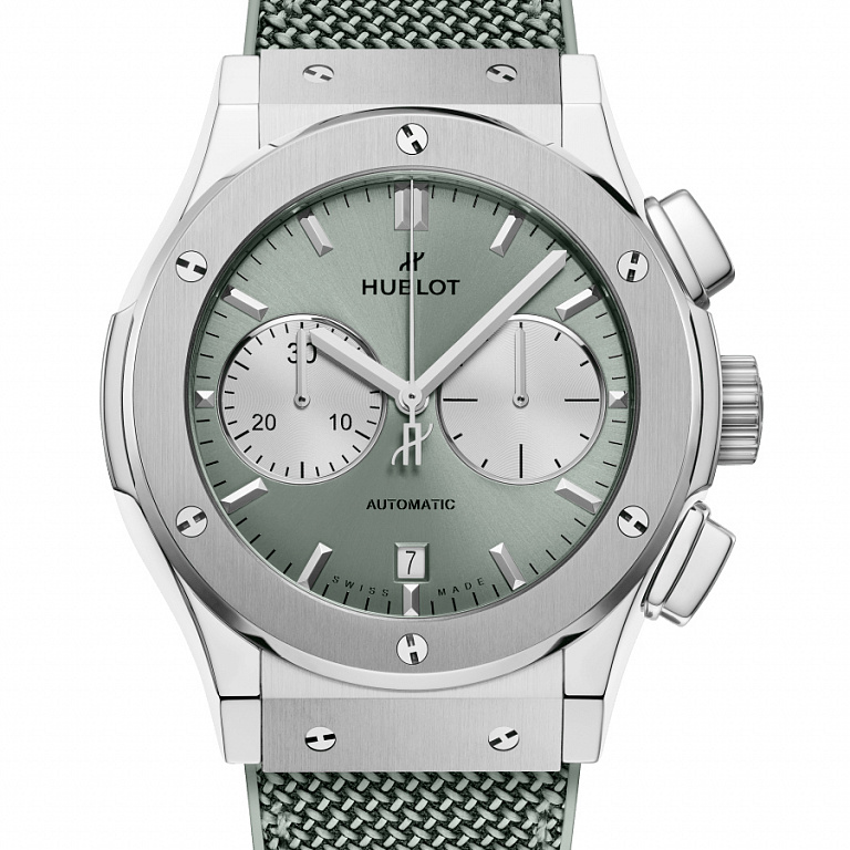 Часы Hublot Classic Fusion Chronograph Titanium Sage Green 45 521.NX.891G.NR