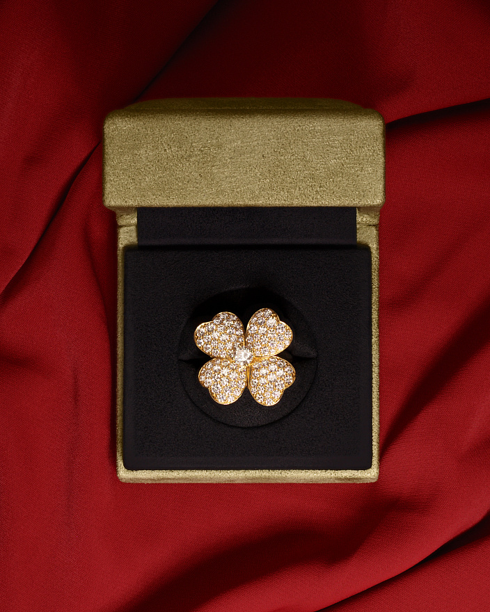 Кольцо Van Cleef & Arpels Cosmos из желтого золота с бриллиантами 16(50) размер