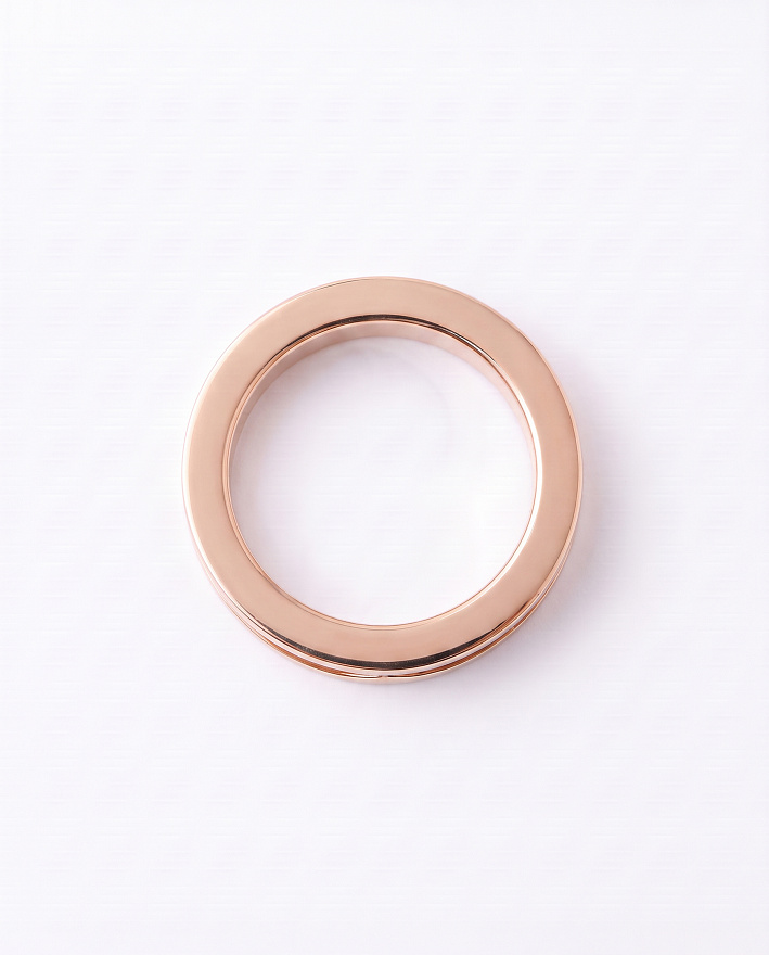 Кольцо Bvlgari B.Zero1 Essential из розового золота с природным бриллиантом размеры: 15(47), 16.5(52), 18(57)