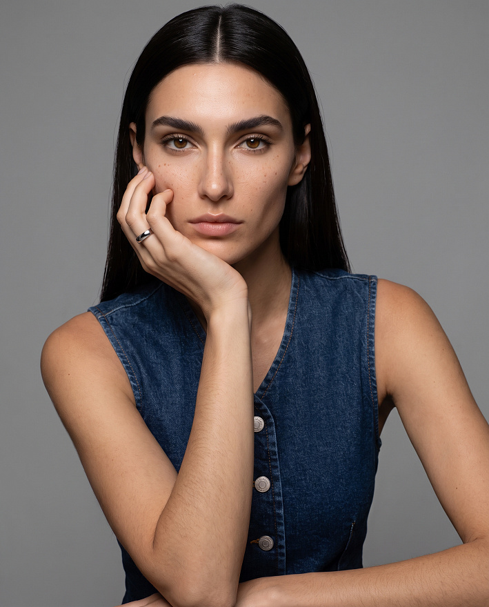 Обручальное кольцо Tiffany & Co.  Forever из платины 17.5(55) размер