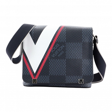 Сумка Louis Vuitton District PM America’s 2017 Cup
