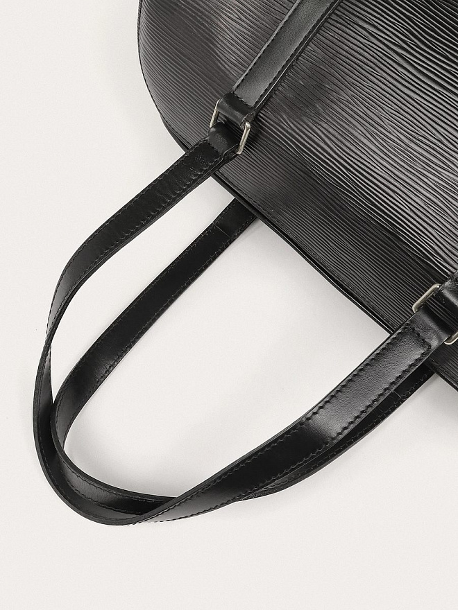 Сумка Louis Vuitton Papillon 30