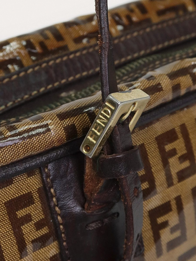 Сумка Fendi Zucca Baguette