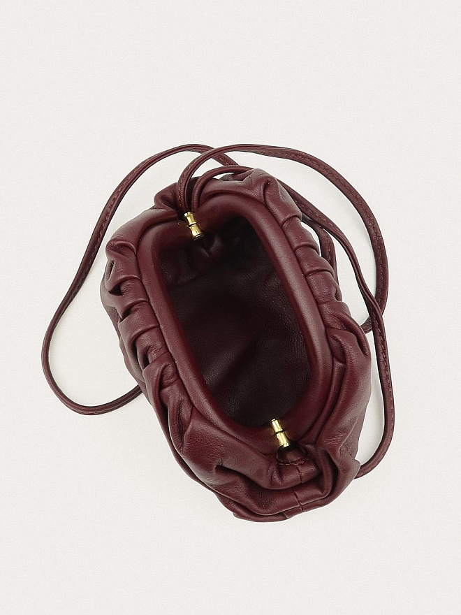 Сумка Bottega Veneta Pouch