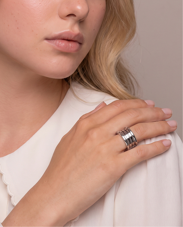 Кольцо Bvlgari B.Zero1 XX Anniversary из белого золота размеры: 17(54), 17.75(56)