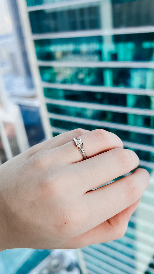 Кольцо Tiffany & Co. Lucida из платины с бриллиантом 16.5(52) размер