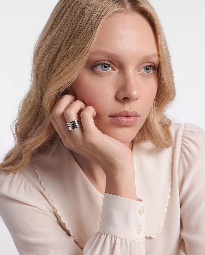 Кольцо Bvlgari B.Zero1 XX Anniversary из белого золота размеры: 17(54), 17.75(56)