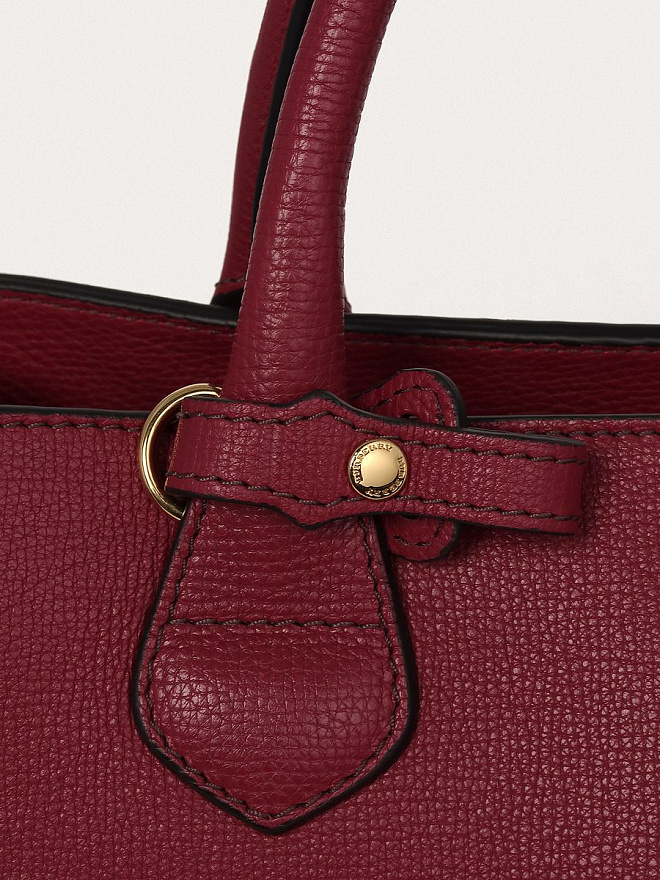 Сумка Burberry Banner Tote