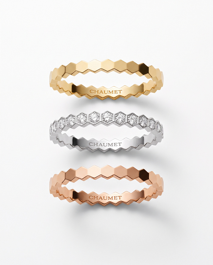 Тройное кольцо Chaumet Bee My Love из белого, розового и желтого золота с природными бриллиантами 16.25(51) размер